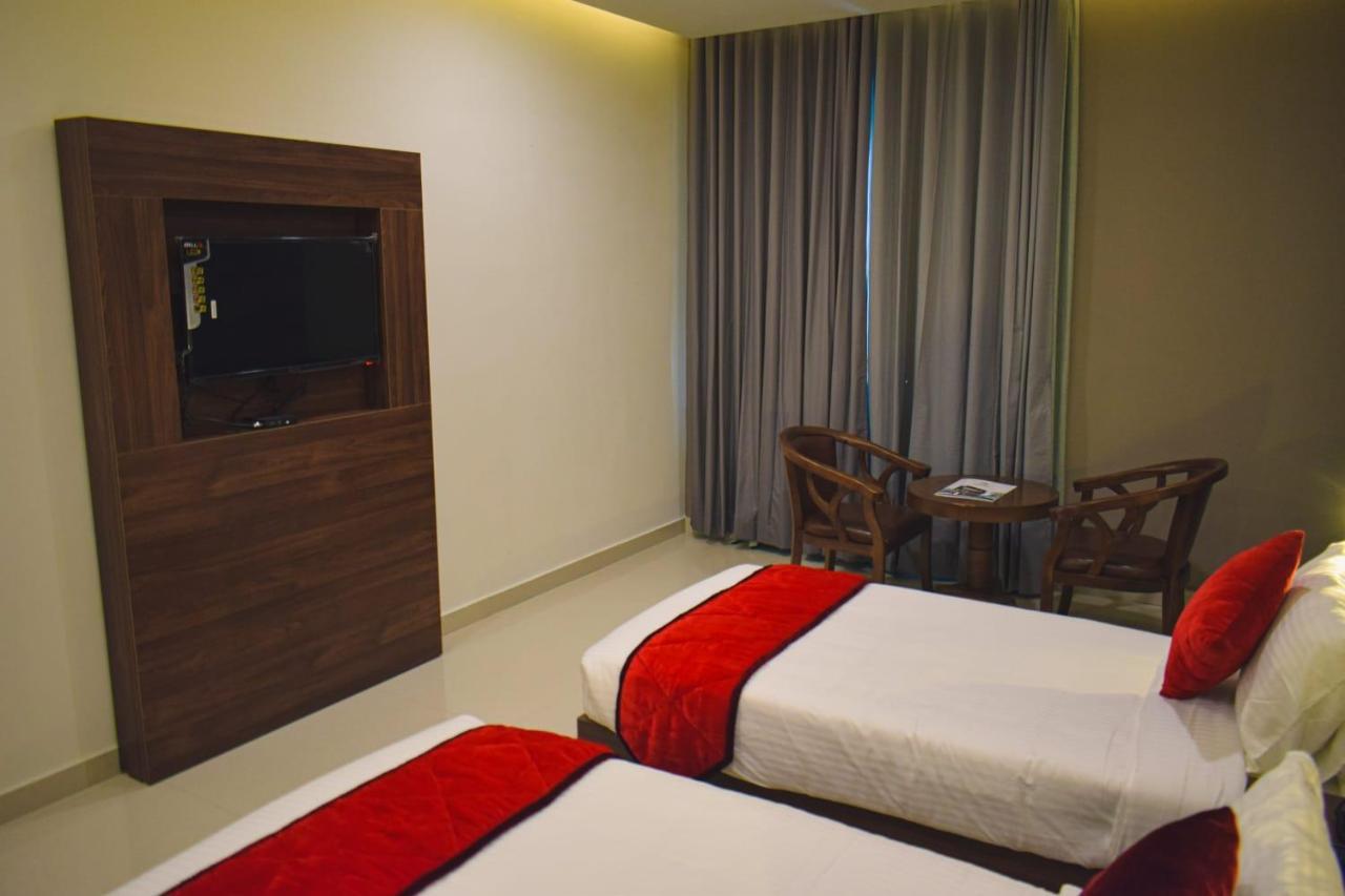 Pearl Palace Attingal Exterior foto