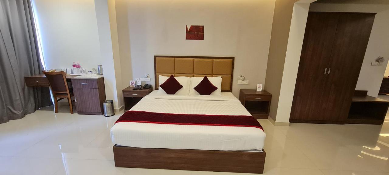 Pearl Palace Attingal Exterior foto